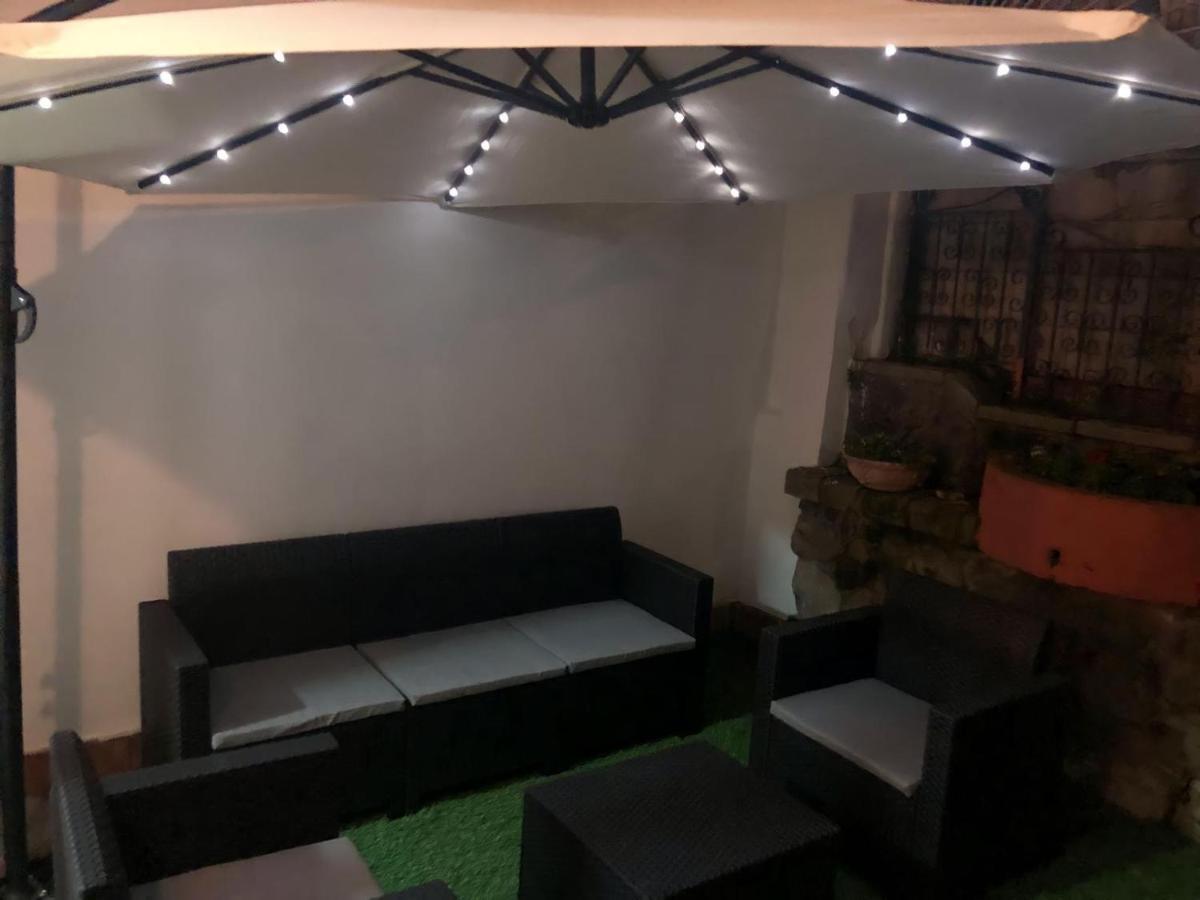 R Home Иския Екстериор снимка
