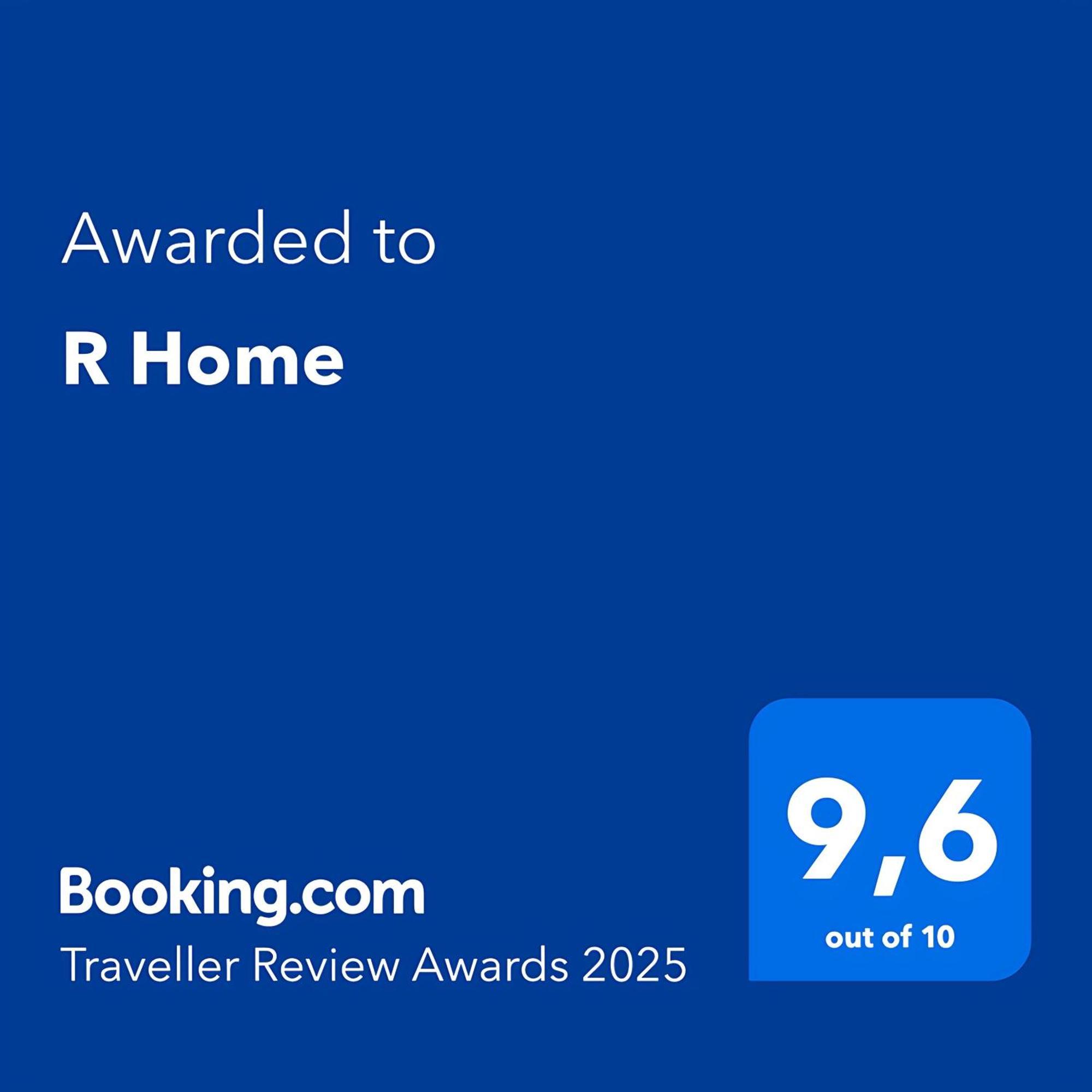 R Home Иския Екстериор снимка
